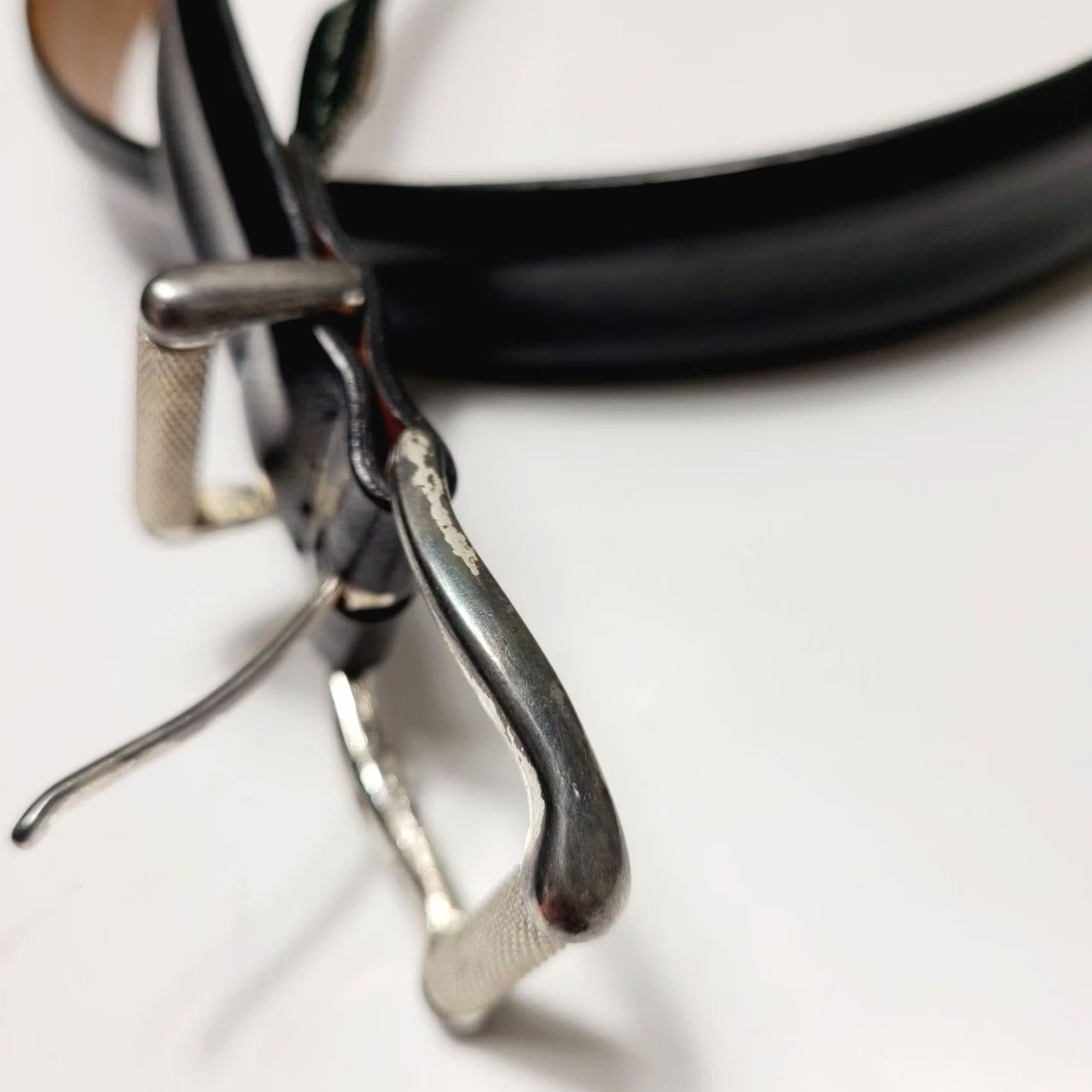 Cole Haan Cole Haan Belt Black Brown Men 36/90 Genuine Leather Brass Buckle 1-1/4" Belt 1-1/4" Mens Brown Black Leather Brass Buckle 36/90 Size 36 - 3 Thumbnail