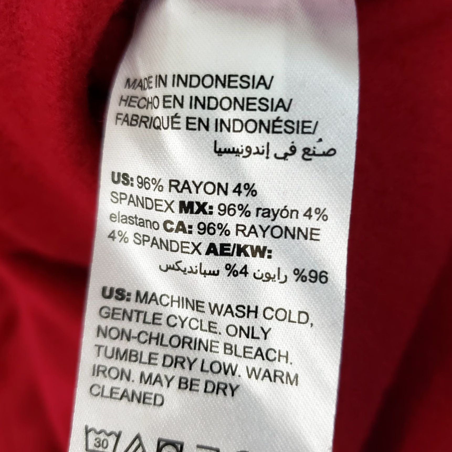 Vintage Chico's Zenergy Womens Blouse Shirt Long Sleeve Red Medium Draped Collar Rayon Blend Size M / US 6-8 / IT 42-44 - 5 Thumbnail