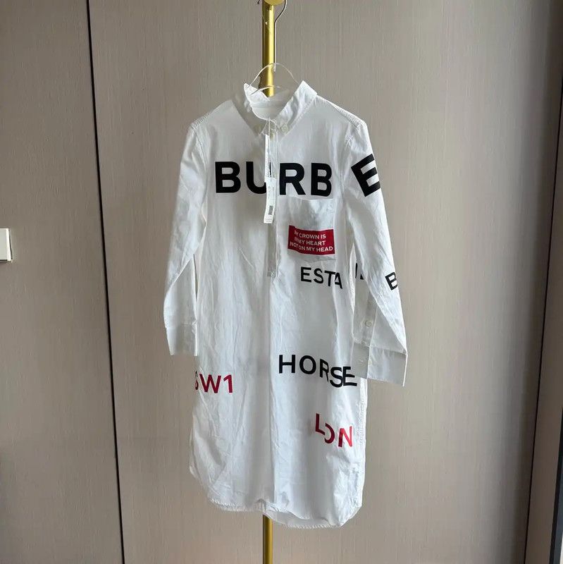 Burberry Burberry White Cotton Graphic Logo Shirt Size XS / US 0-2 / IT 36-38 - 1 Thumbnail