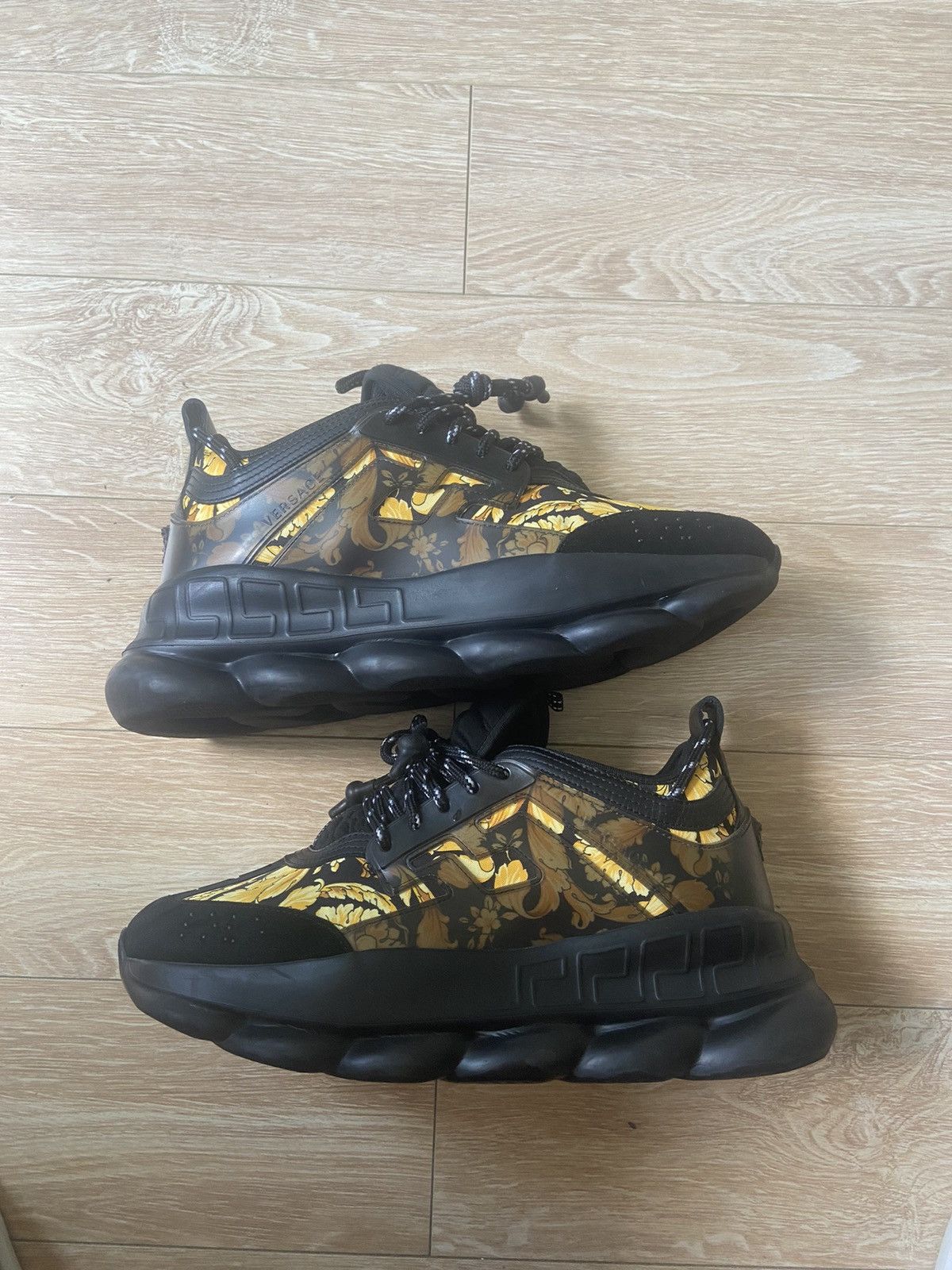 Versace chain reaction baroque