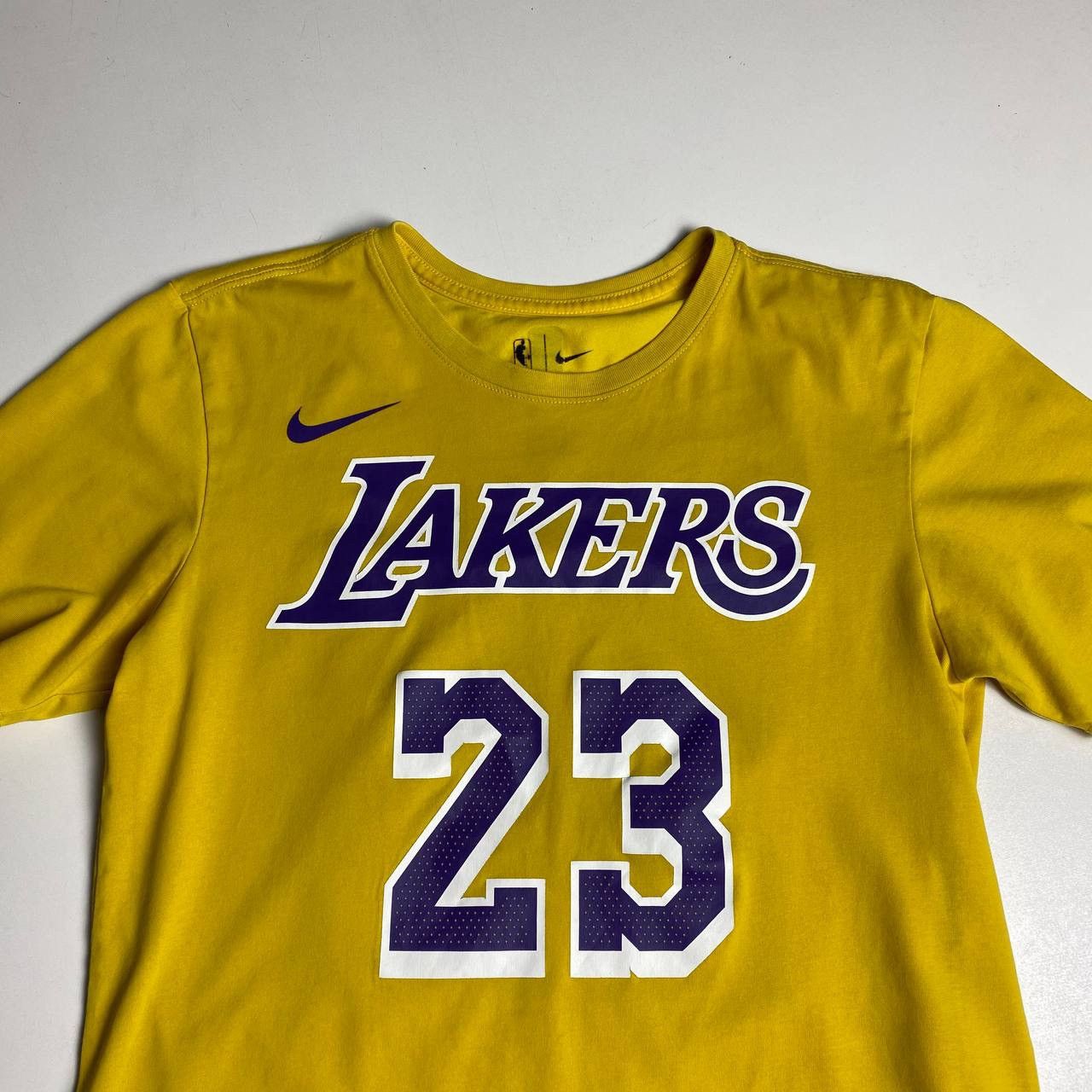 Nike Nike Lakers Lebron James Tshirt Size:S Size US S / EU 44-46 / 1 - 3 Thumbnail
