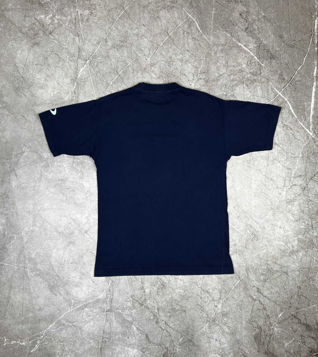 Oakley ☠️OAKLEY Vintage T shirt OOs Central Logo Size M Size US M / EU 48-50 / 2 - 7 Thumbnail