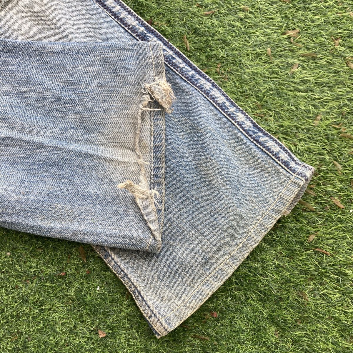 If Six Was Nine YANUK BOOTCUT DISTRESSED JEANS Size 29" - 6 Thumbnail