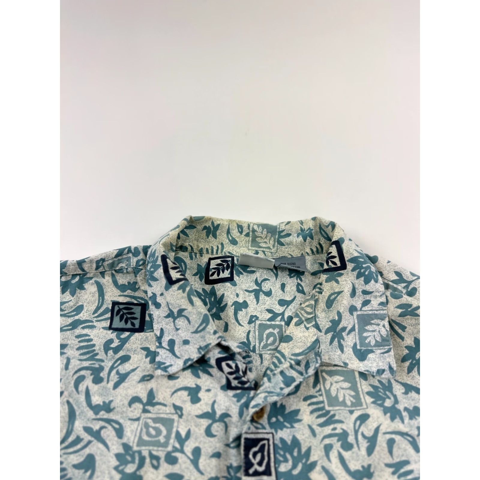 Ocean Pacific OP Hawaiian Shirt Men 2XL Blue Floral Print Short Sleeve Button Down Classic Fit Size US XXL / EU 58 / 5 - 3 Thumbnail