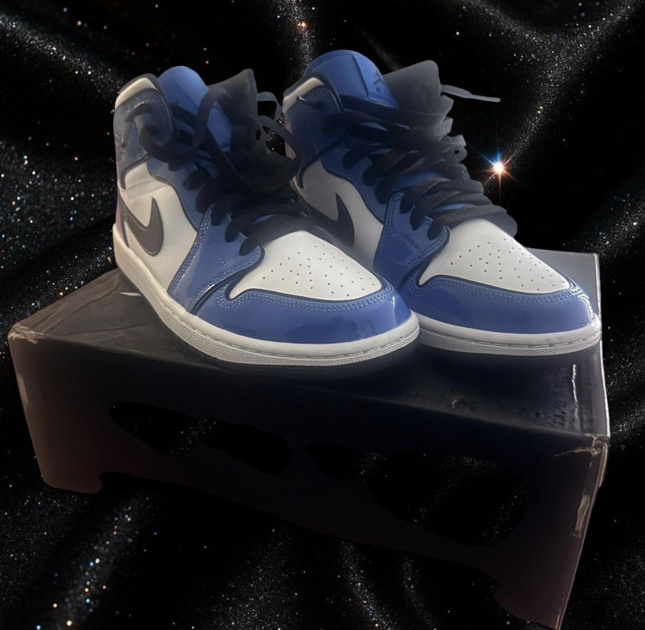 Jordan Brand Air Jordan 1 Mid SE ‘Signal Blue’ Size US 7.5 / EU 40-41 - 2 Thumbnail
