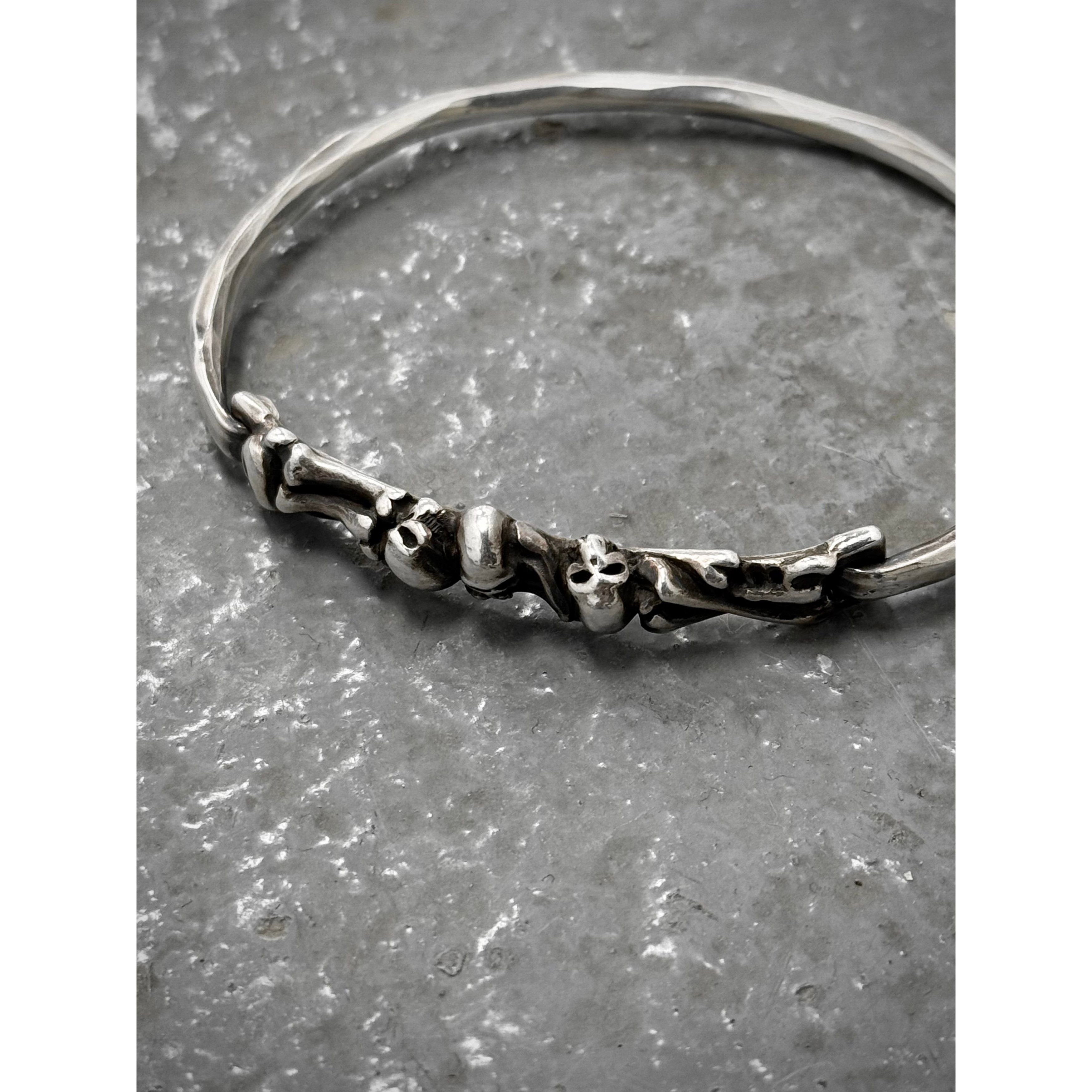 Werkstatt Munchen WERKSTATT:MÜNCHEN .925 Silver Skull & Bones Hook Bracelet Size ONE SIZE - 2 Thumbnail