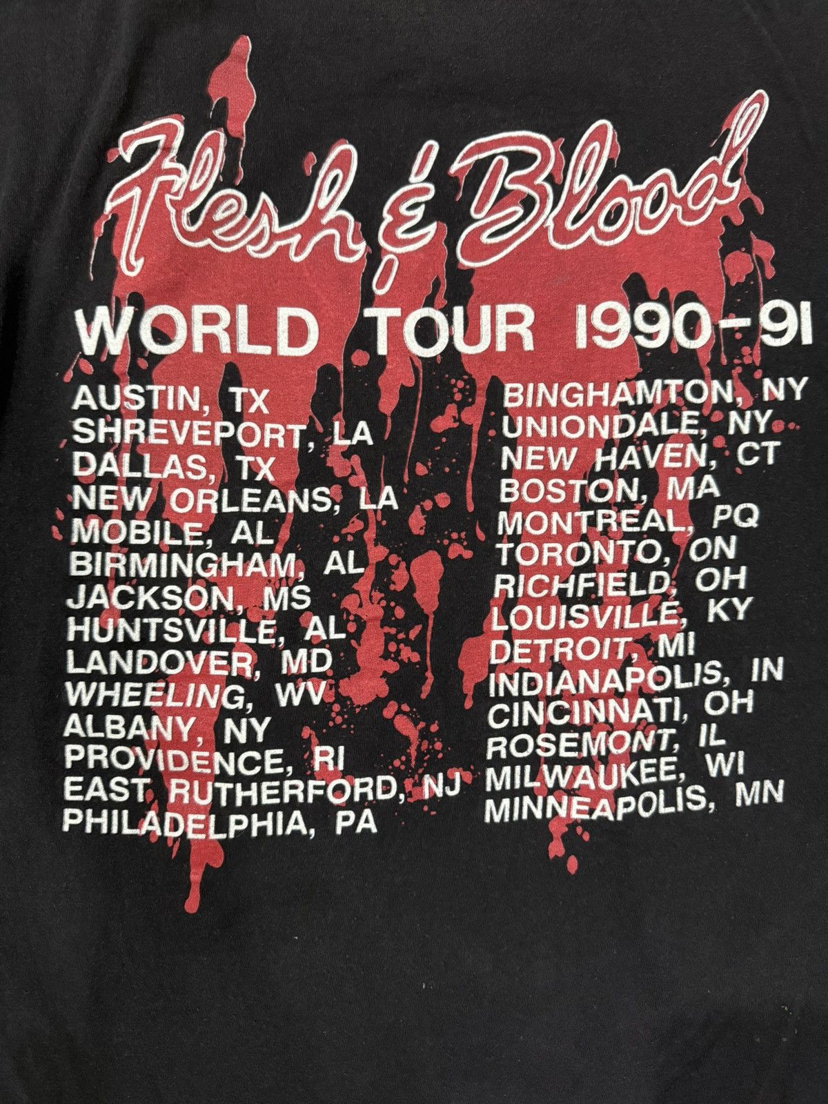 Band Tees vintage poison world tour 1990s bandtees Size US XL / EU 56 / 4 - 5 Thumbnail
