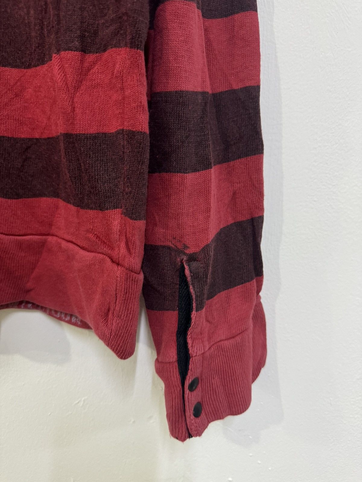 PPFM 💥 PPFM STRIPE RED BLACK GRUNGE DESTROYED DAMAGE KURT COBAIN Size US M / EU 48-50 / 2 - 12 Thumbnail