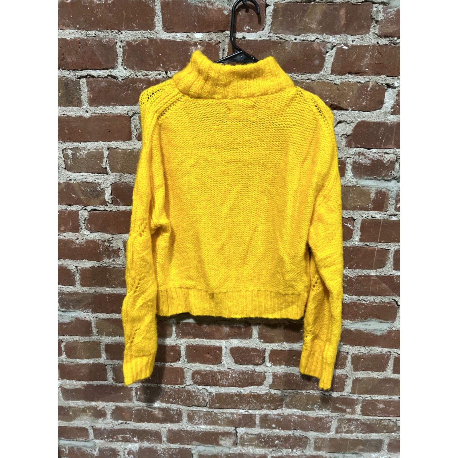Urban Outfitters Urban Outfitters Yellow Knit Chunky Oversized Crop Turtleneck Sweater Medium Size M / US 6-8 / IT 42-44 - 4 Thumbnail
