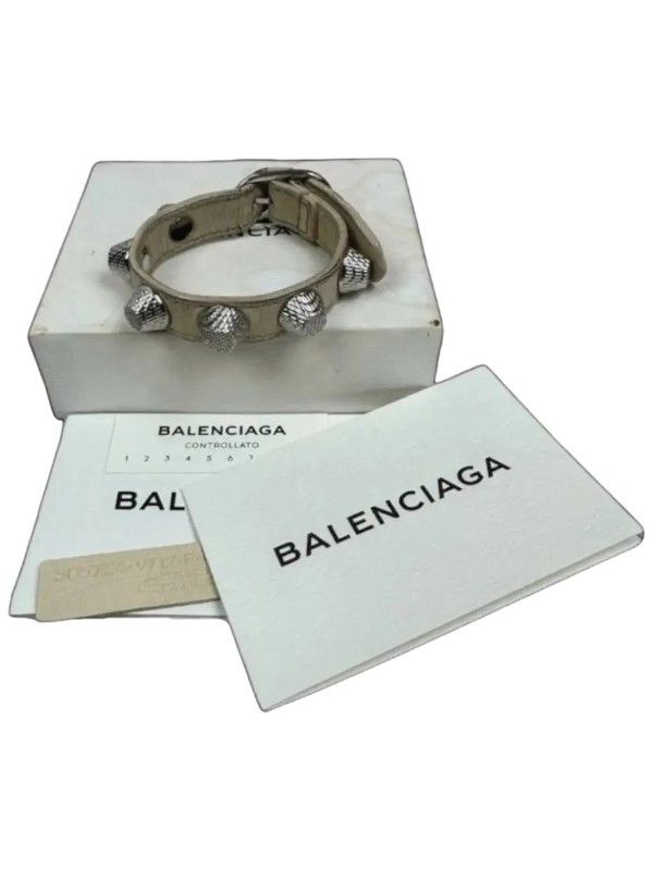 Balenciaga Balenciaga Beige Leather Giant Stud Arena Bracelet Size ONE SIZE - 1 Thumbnail