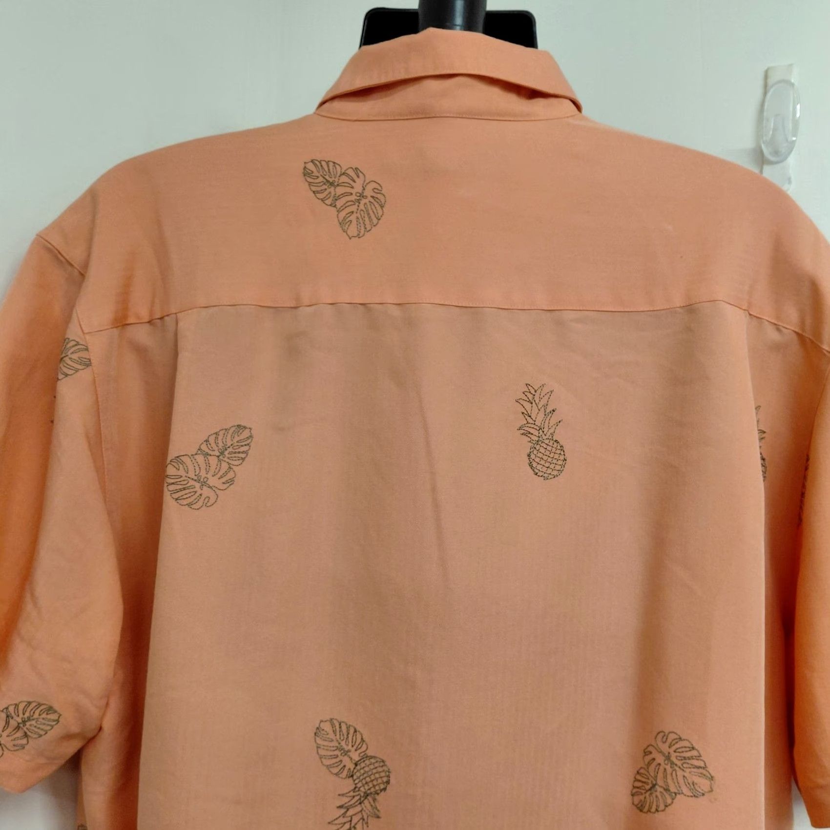 Vintage Caribbean Pineapple Print Shirt Mens 2XL Peach Hawaiian Short Sleeve Button Up Shirt Button-Up Casual Travel Breathable Rayon Polyester Holiday Size US XXL / EU 58 / 5 - 5 Thumbnail