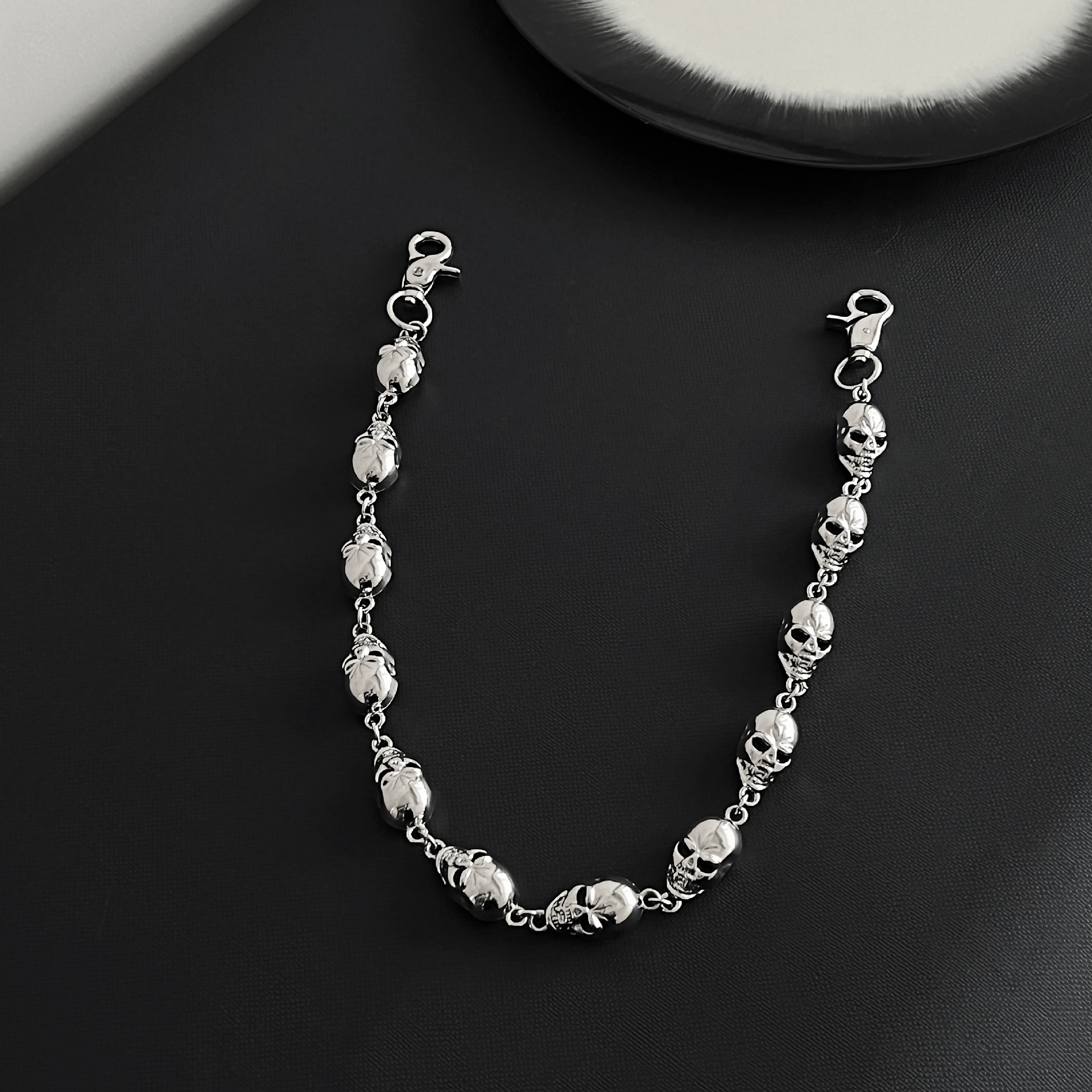 Jewelry Skull Chain Wallet Size ONE SIZE - 2 Thumbnail