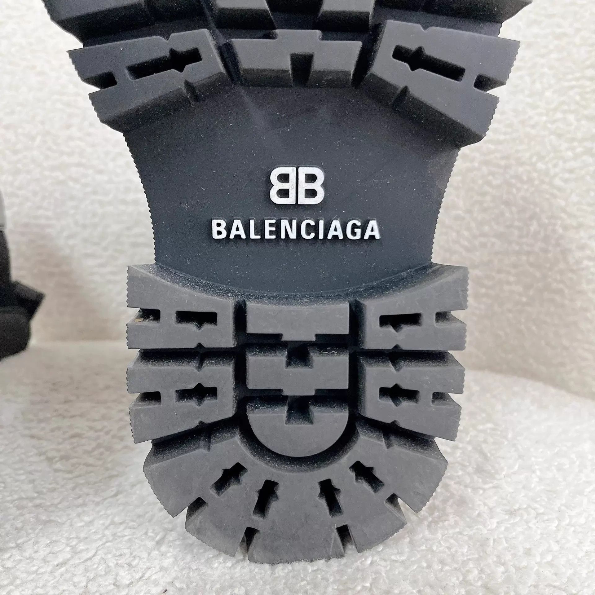 Balenciaga Balenciaga Black Chelsea Boots 35 EU Size US 4.5 / IT 34.5 - 6 Thumbnail