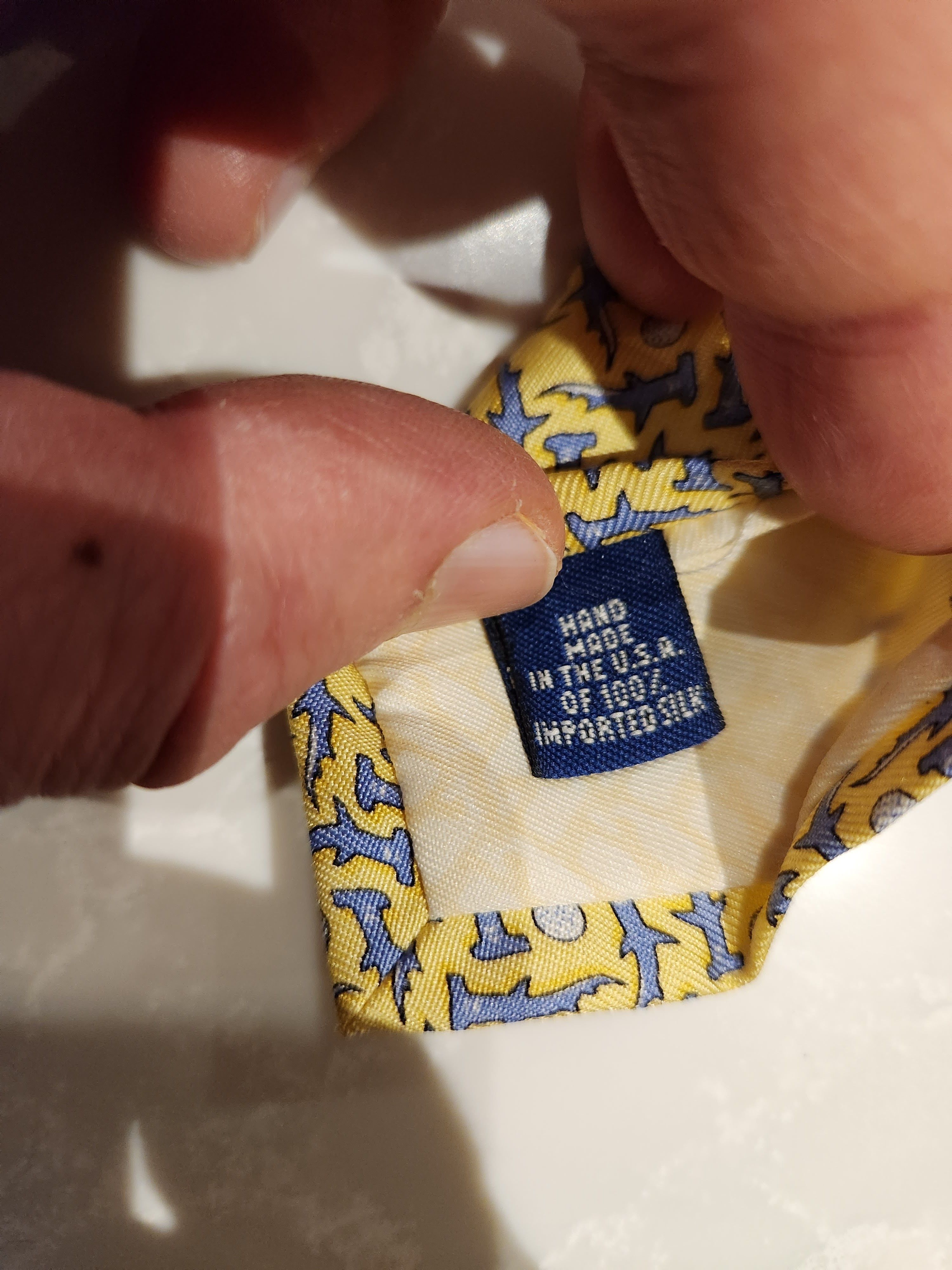 Vineyard Vines Custom Collection Yellow Golf Pattern Silk Tie Size ONE SIZE - 7 Thumbnail