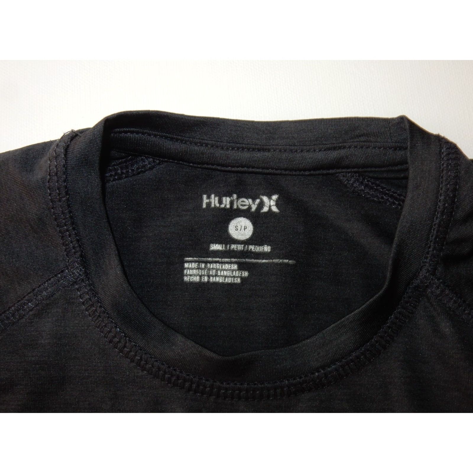 Hurley Hurley Rash Guard Shirt Men S Black 19" Chest 29" Length VINTAGE if applicable? Size US 29 - 3 Thumbnail