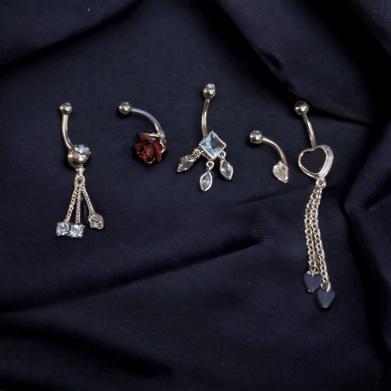 Other Bundle of 5 belly button rings Size ONE SIZE - 1 Preview