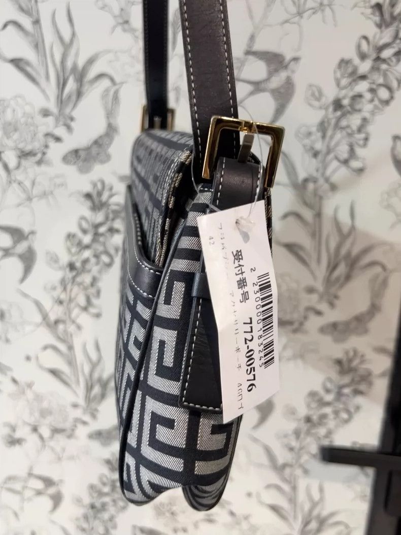 Givenchy Givenchy Crossbody Bag Size ONE SIZE - 3 Thumbnail