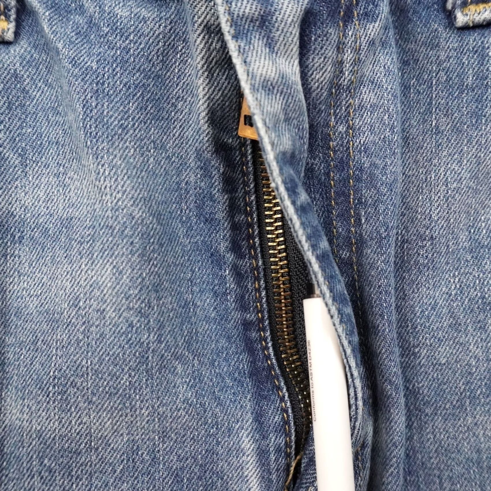 Levi's Levi's 505 Straight Leg Mens 36x32 Medium Wash Blue Denim Jeans Size US 36 / EU 52 - 5 Thumbnail