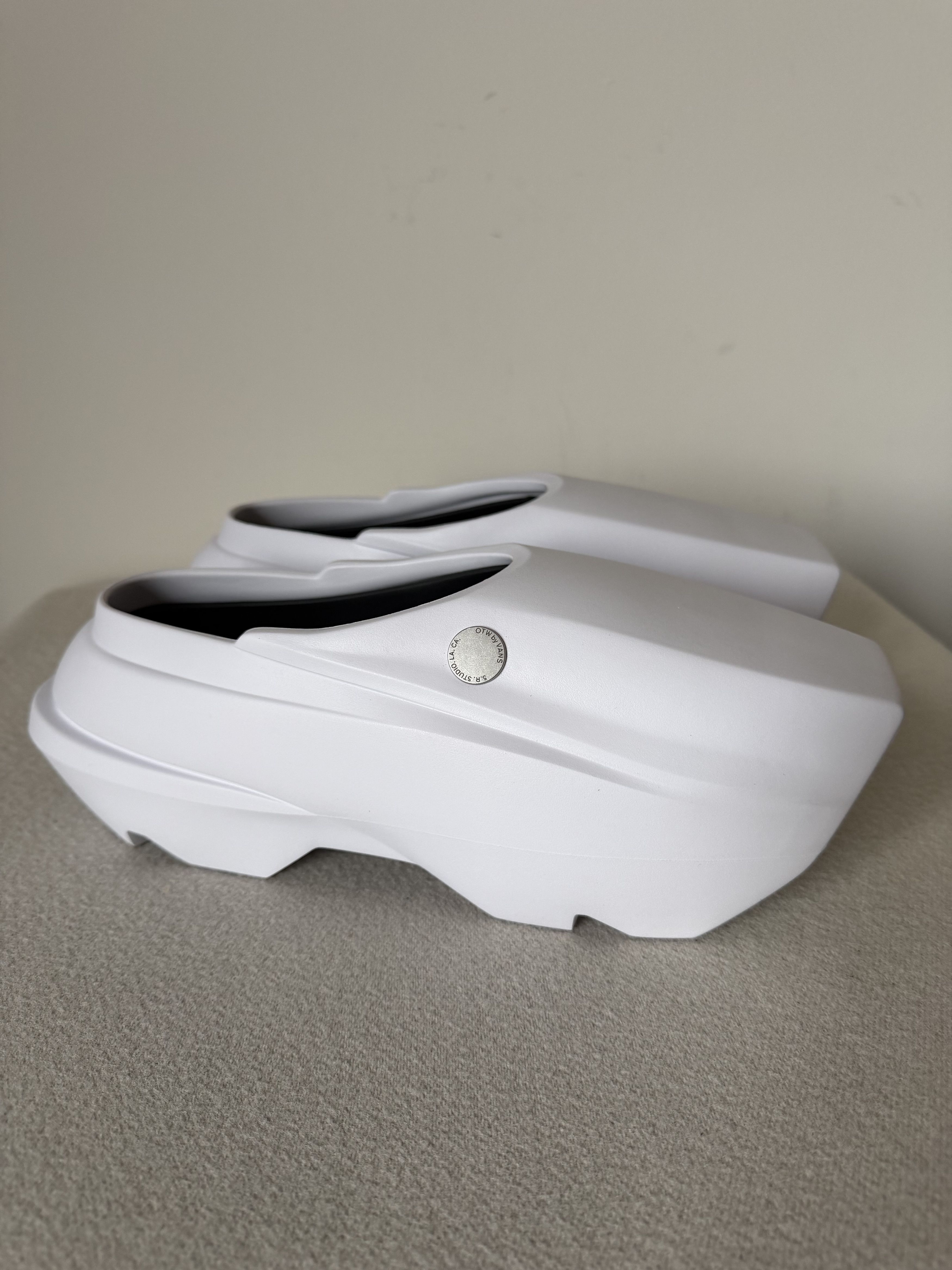 Sterling Ruby × Vans S.R. Studio Vans OTW Future Clog in White Size US 10 / EU 43 - 1 Thumbnail