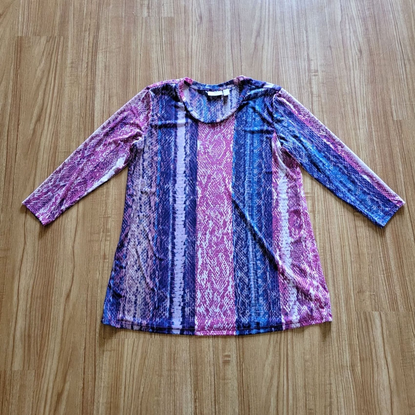 Vintage LOGO by Lori Goldstein Shirt Womens Medium Pink Purple Snakeskin Sheer Glam Blouse Size M / US 6-8 / IT 42-44 - 2 Thumbnail