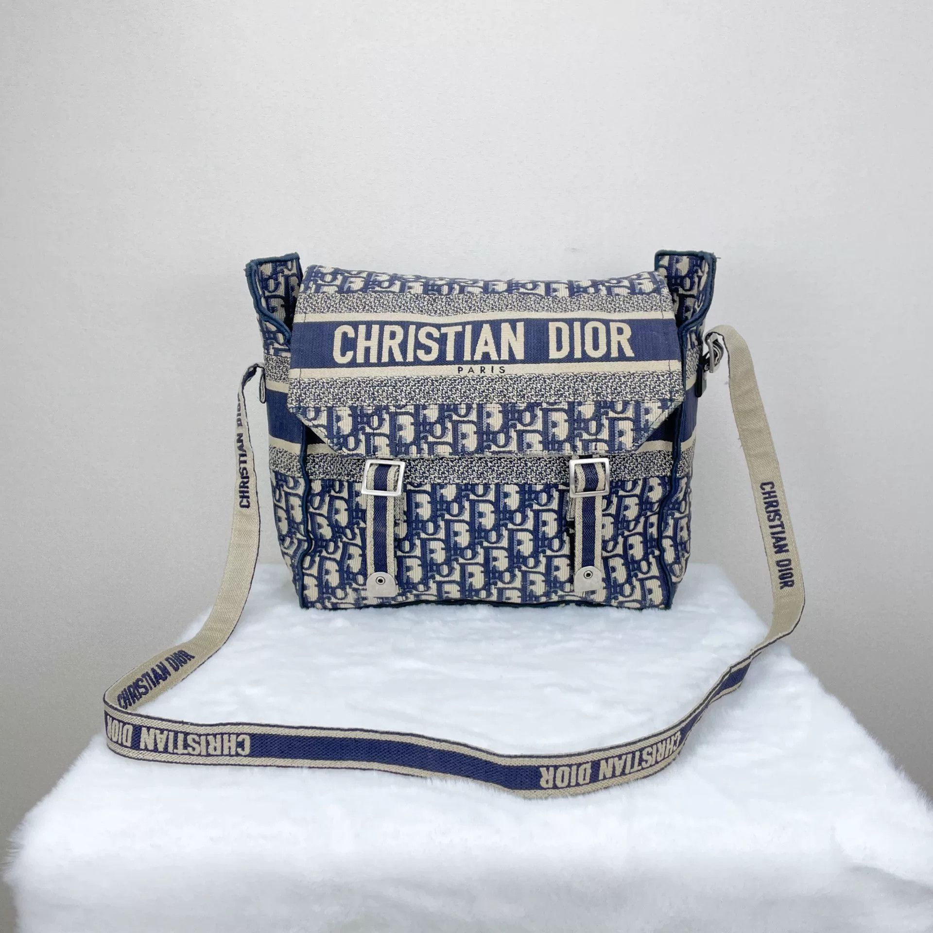 Dior Pre-loved Bag Very good condition Size ONE SIZE - 1 Thumbnail