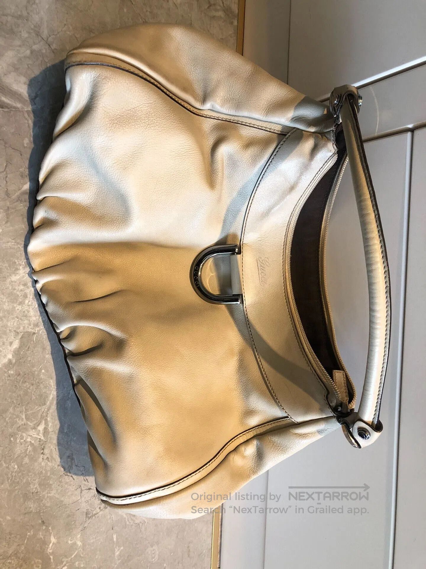 Gucci Gucci Beige Calf Leather Large Crescent Underarm Bag. Size ONE SIZE - 1 Thumbnail