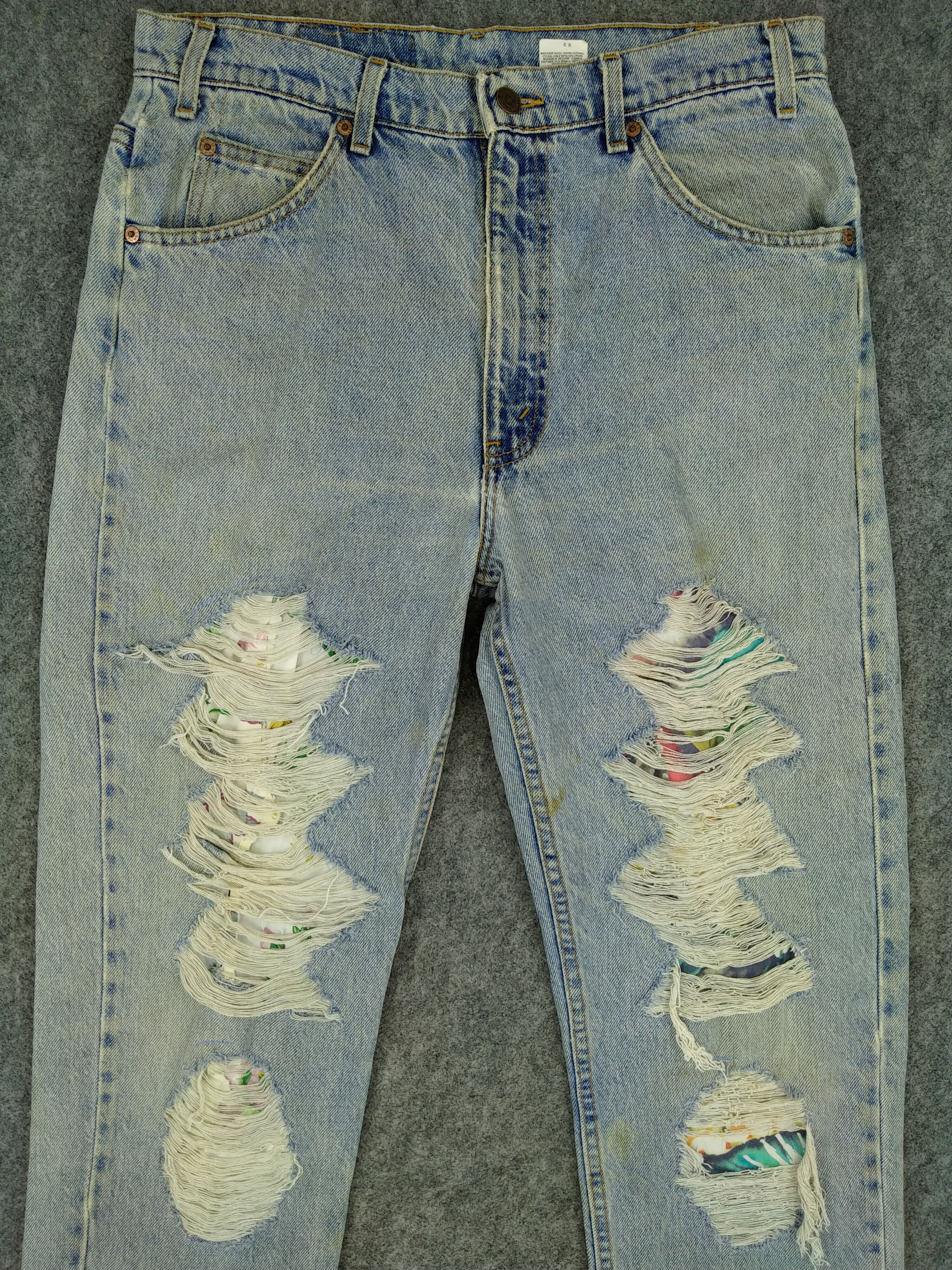 Japanese Brand Ripped Light Wash Vintage Levi's 505 USA 33x29 Denim -JN1056 Size US 33 - 3 Thumbnail