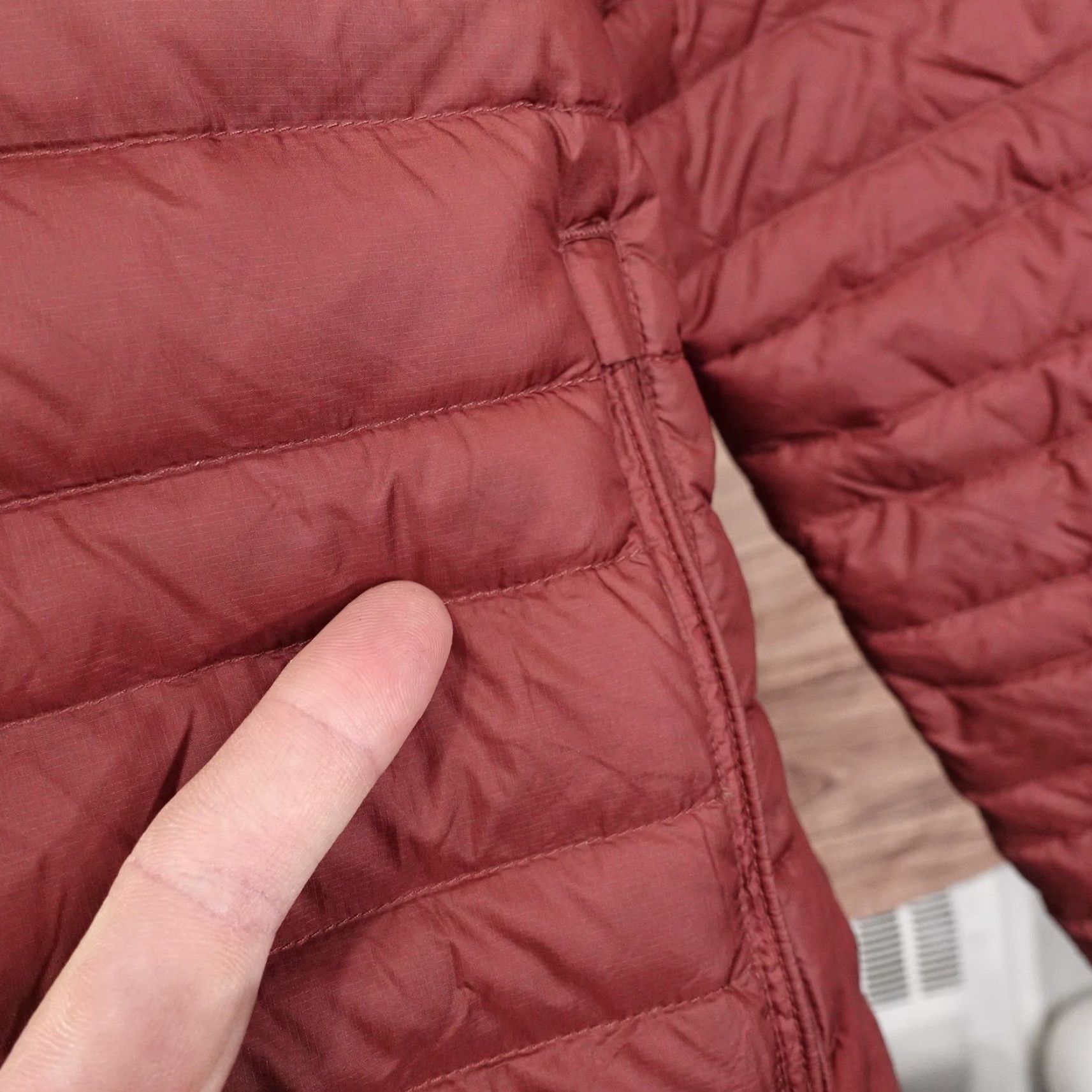 Brooks Brothers Brooks Brothers Red Fleece Men's 2XL Lightweight Burgundy Down Puffer Jacket Size US XXL / EU 58 / 5 - 5 Thumbnail