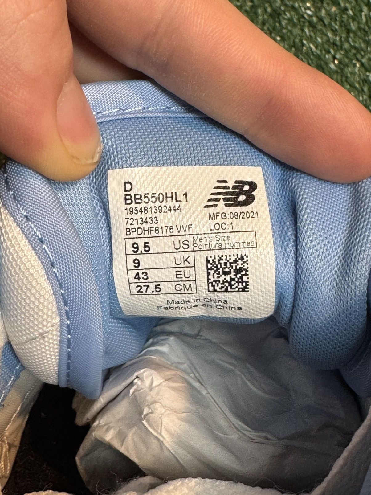 New Balance New Balance 550 UNC White University Blue Size 9.5 Size US 9.5 / EU 42-43 - 6 Thumbnail