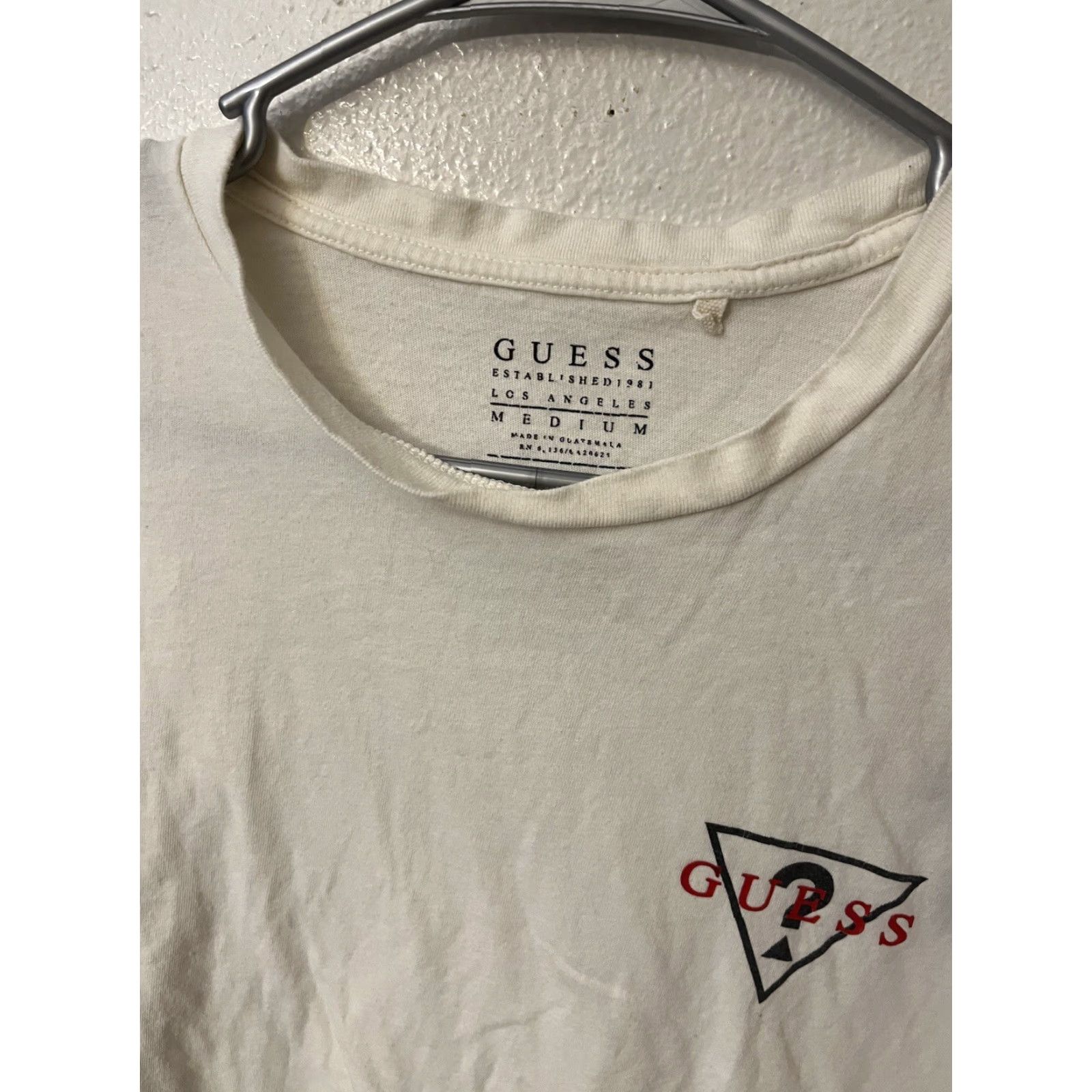Guess Guess T-Shirt Mens White Graphic Logo Crew Neck Short Sleeve Cotton Brand: GUESS Regular Size M Classic Designer Size US M / EU 48-50 / 2 - 3 Thumbnail