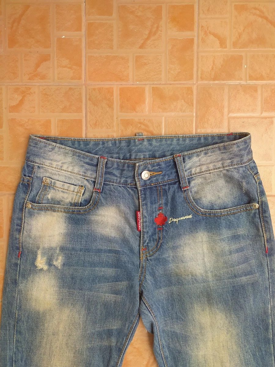 Dsquared2 DSQUARED2 DİSTRESSED BLUE EMBROİDERED JEANS SİZE Size US 30 / EU 46 - 2 Thumbnail