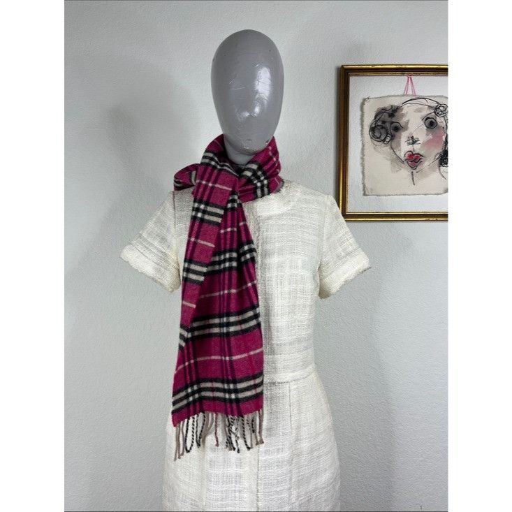 Burberry VTG Burberry Nova Check Fuchsia Plaid Lambswool Wool Fringe Size ONE SIZE - 4 Thumbnail