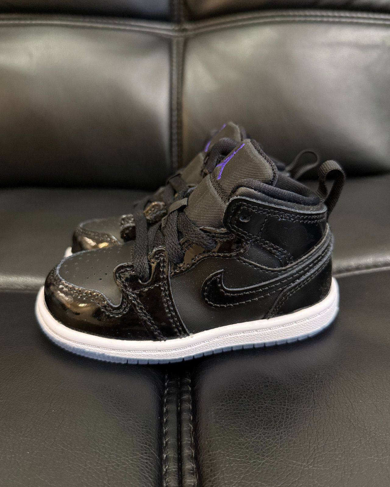 Jordan Brand Nike Jordan 1 Mid SE (TD) Black White Dark Concord - Size 6c Size US 6 / EU 39 - 3 Thumbnail