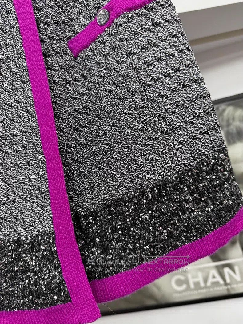 Chanel Chanel Gray and pink colour-matched sequin skirt Size 25" / US 0 / IT 36 - 2 Thumbnail
