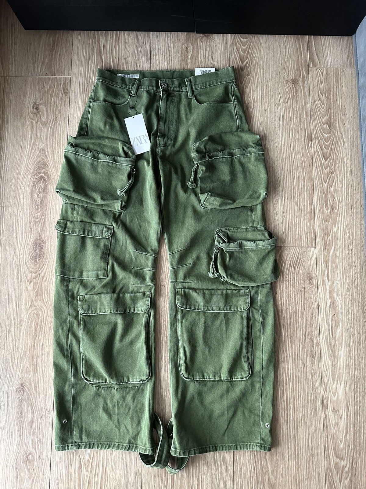 Zara Utility Relaxed Cargo Green Pants