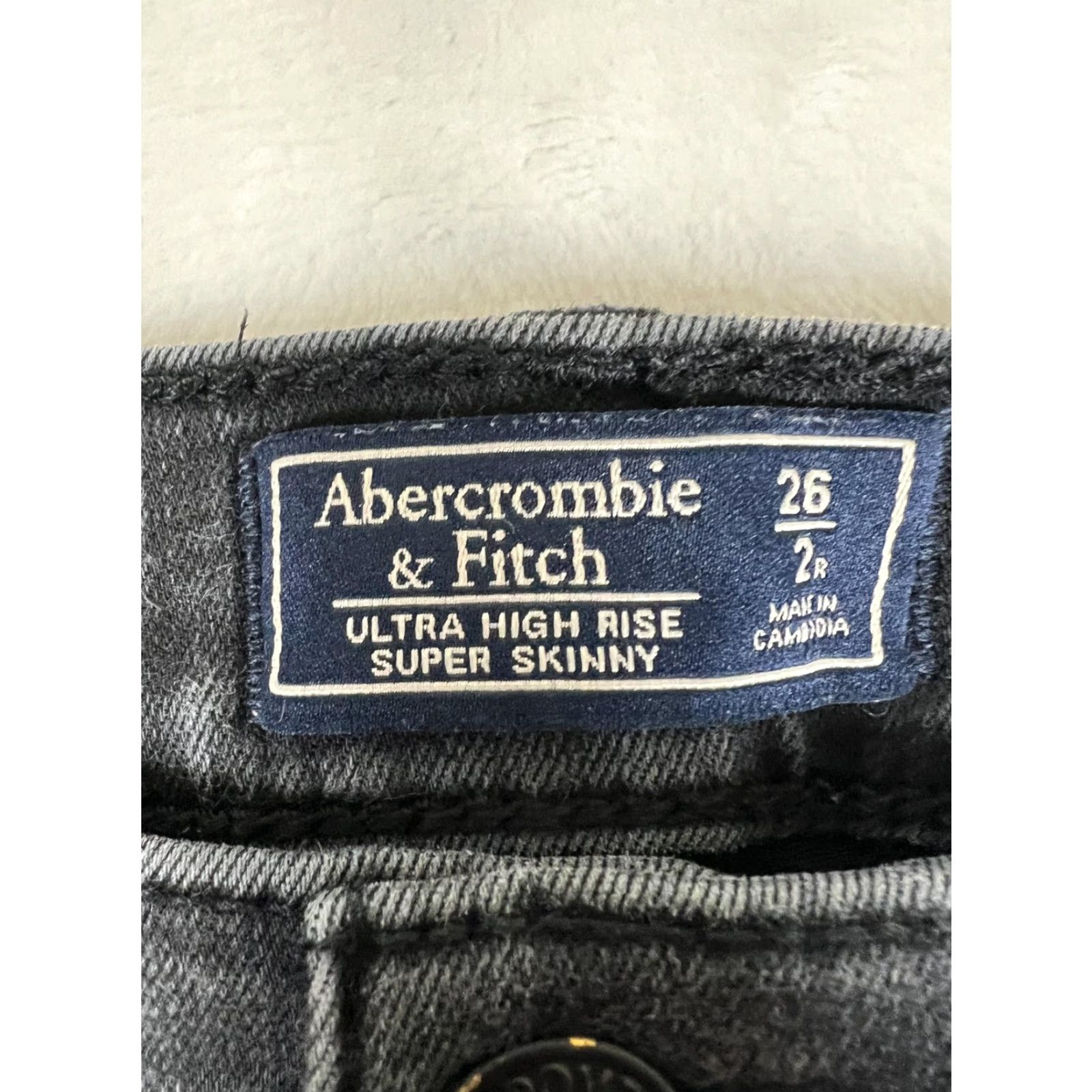 Abercrombie & Fitch Abercrombie & Fitch Black Ultra High Rise Skinny Jeans Womens 2R Black Size 26" / US 2 / IT 38 - 6 Thumbnail