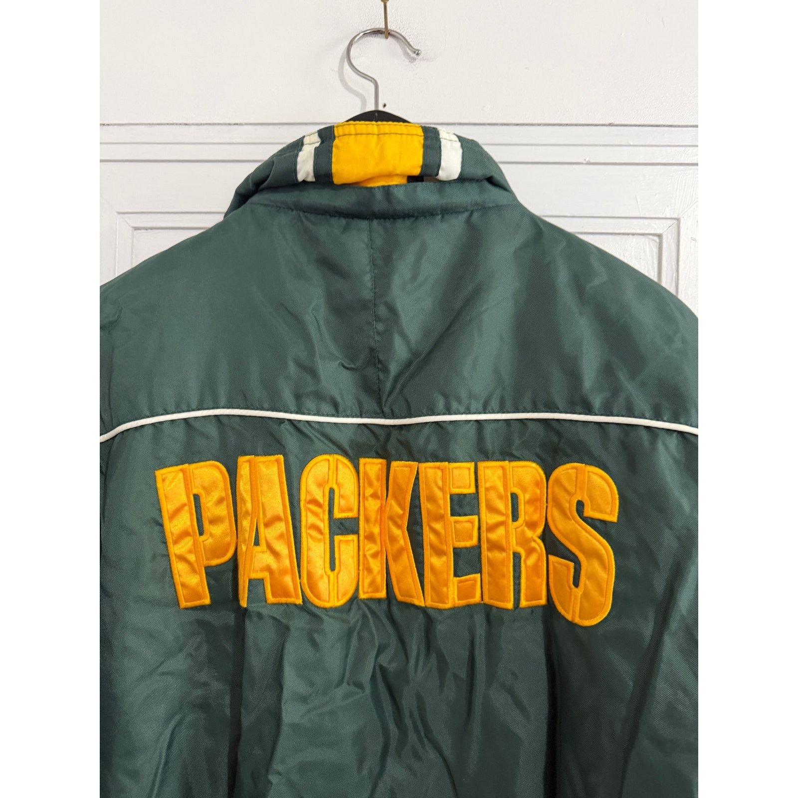 NFL Vintage Green Bay Packers Puffer Jacket Size XL Size US XL / EU 56 / 4 - 8 Thumbnail