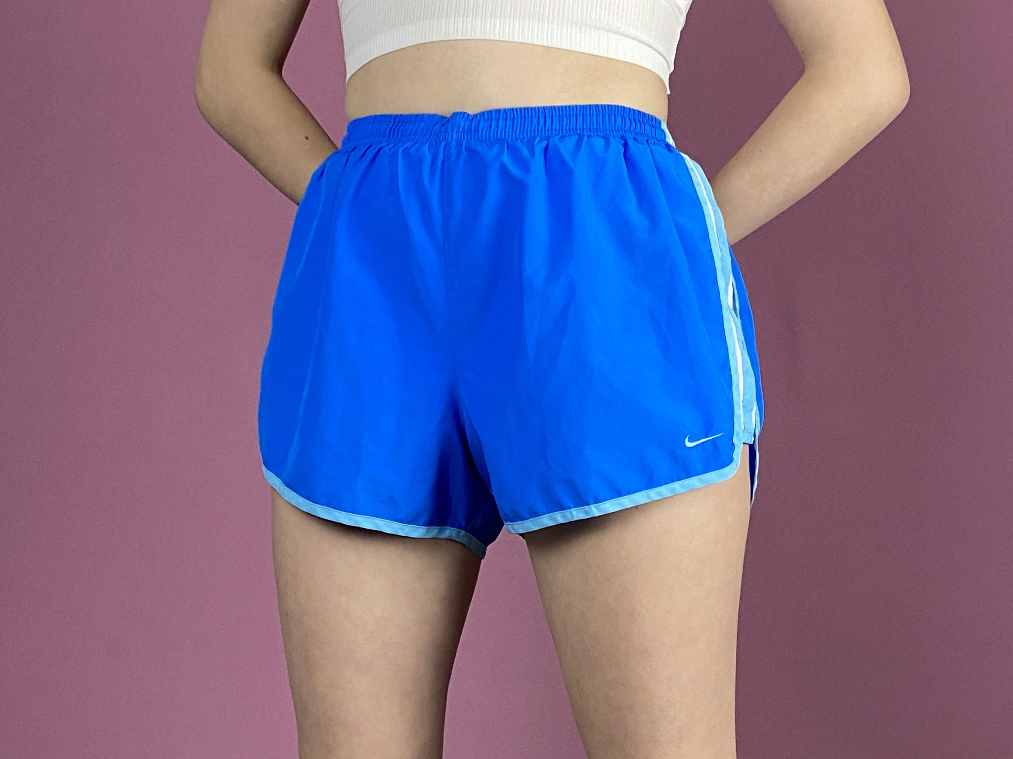 Nike Nike Vintage Women's Running Booty Shorts - M Size 30" / US 8 / IT 44 - 1 Thumbnail