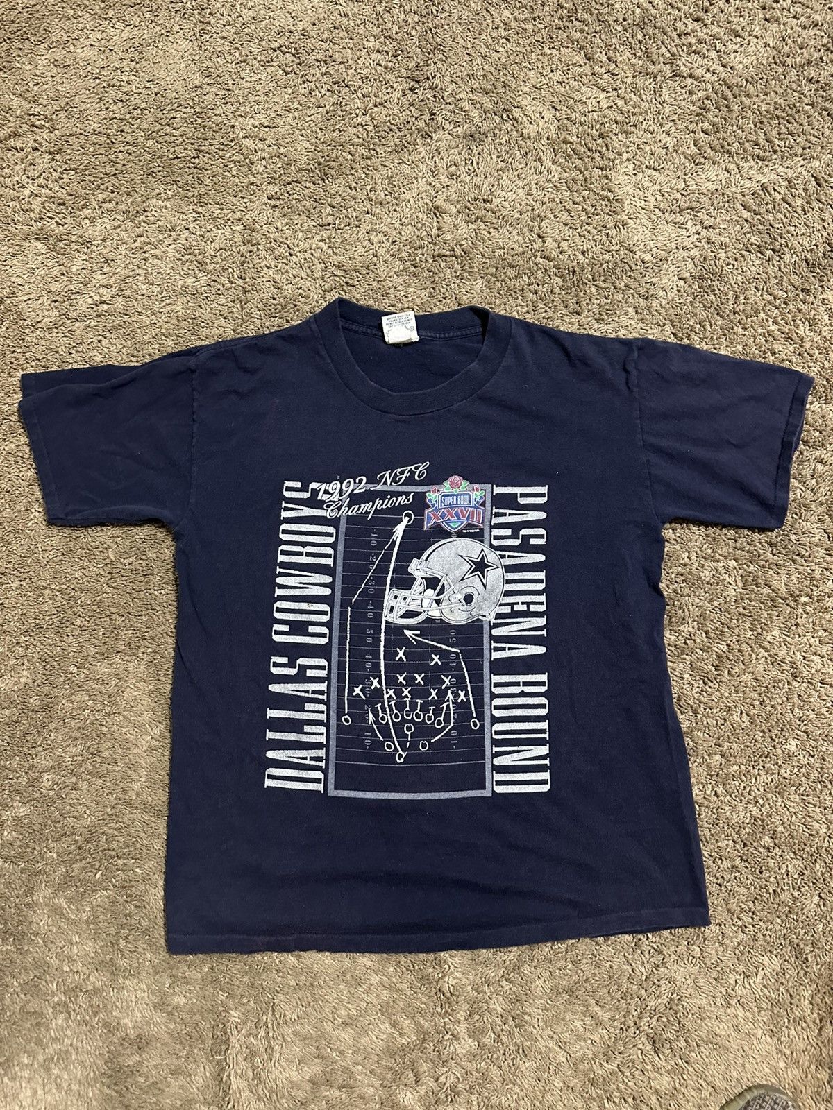 NFL × Vintage Vintage NFL Dallas Cowboys “championship” shirt 90s size Xl Size US XL / EU 56 / 4 - 1 Thumbnail