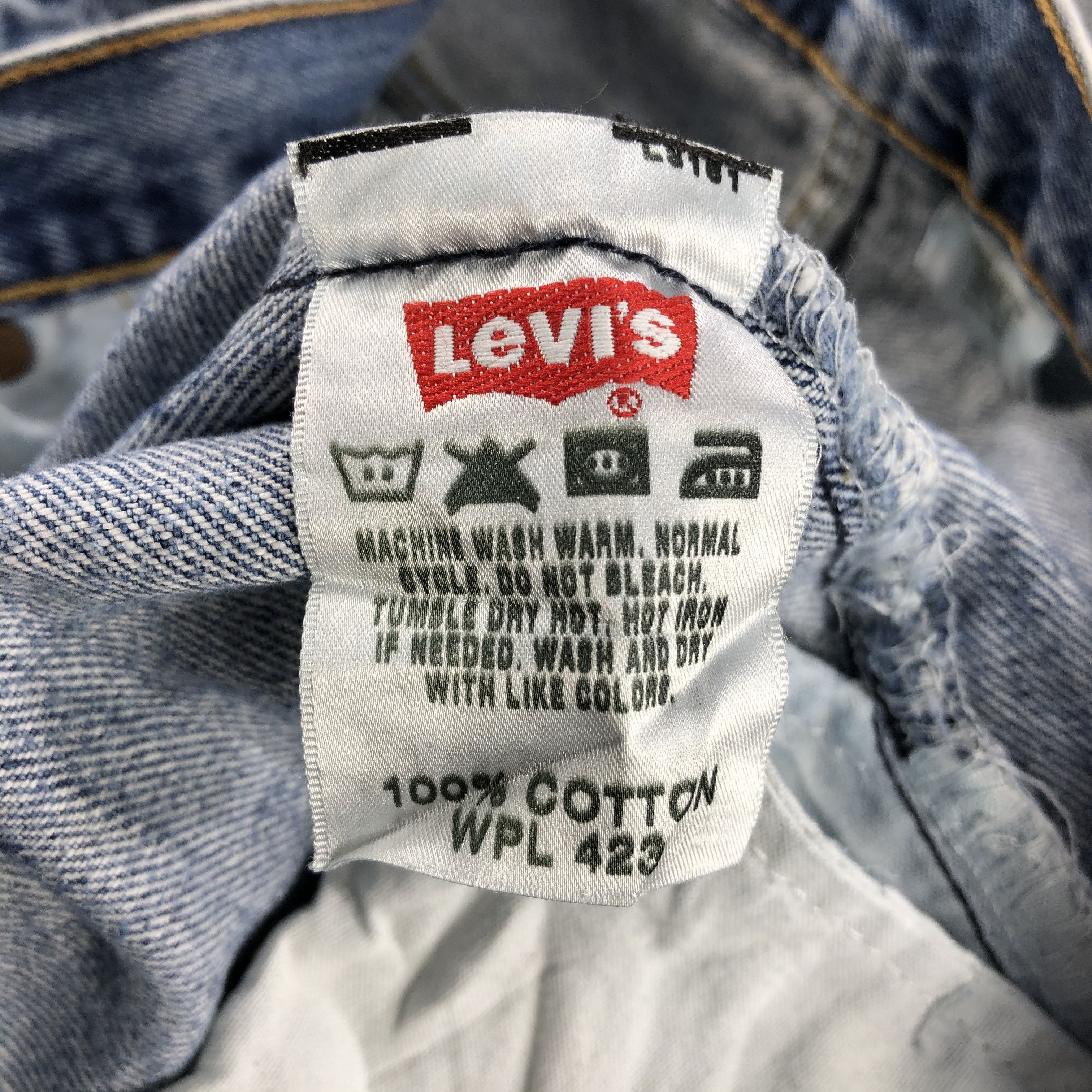 Levi's Vintage 90s Blue Wash Levis 501 Jeans-J2044 Size US 33 - 14 Thumbnail