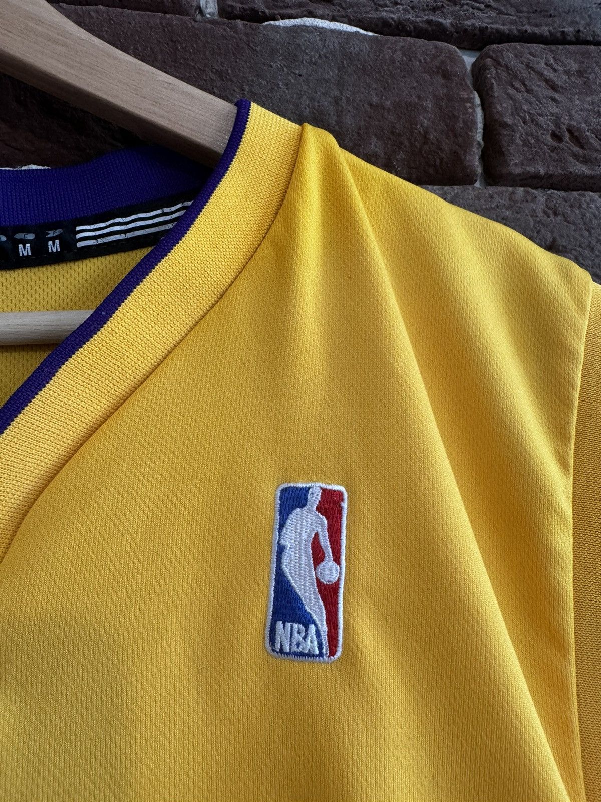 Vintage 00s Adidas LA Lakers 24 Bryant Basketball NBA Jersey