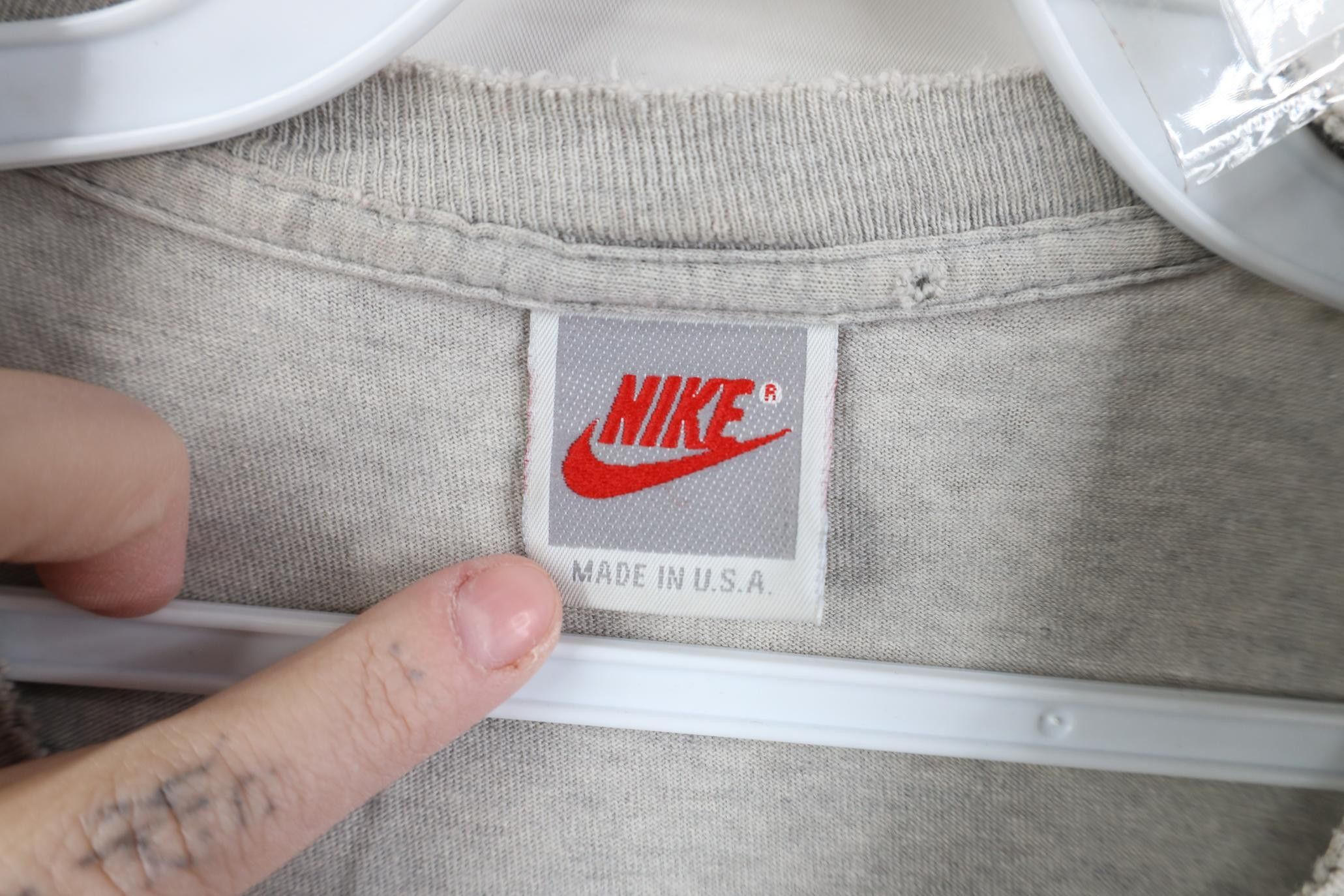 Nike Vintage 80s 90s Nike Cut Off Volleyball Beach T-Shirt USA Size US M / EU 48-50 / 2 - 6 Thumbnail