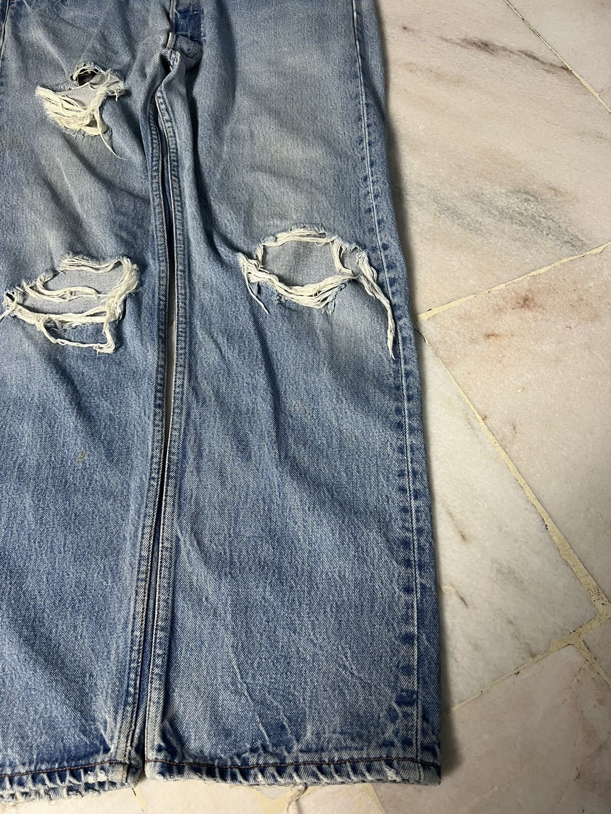 Levi's 💥LIMITED EDITION💥VINTAGE 90’S LEVIS 501XX DISTRESSED JEANS Size US 34 / EU 50 - 4 Thumbnail