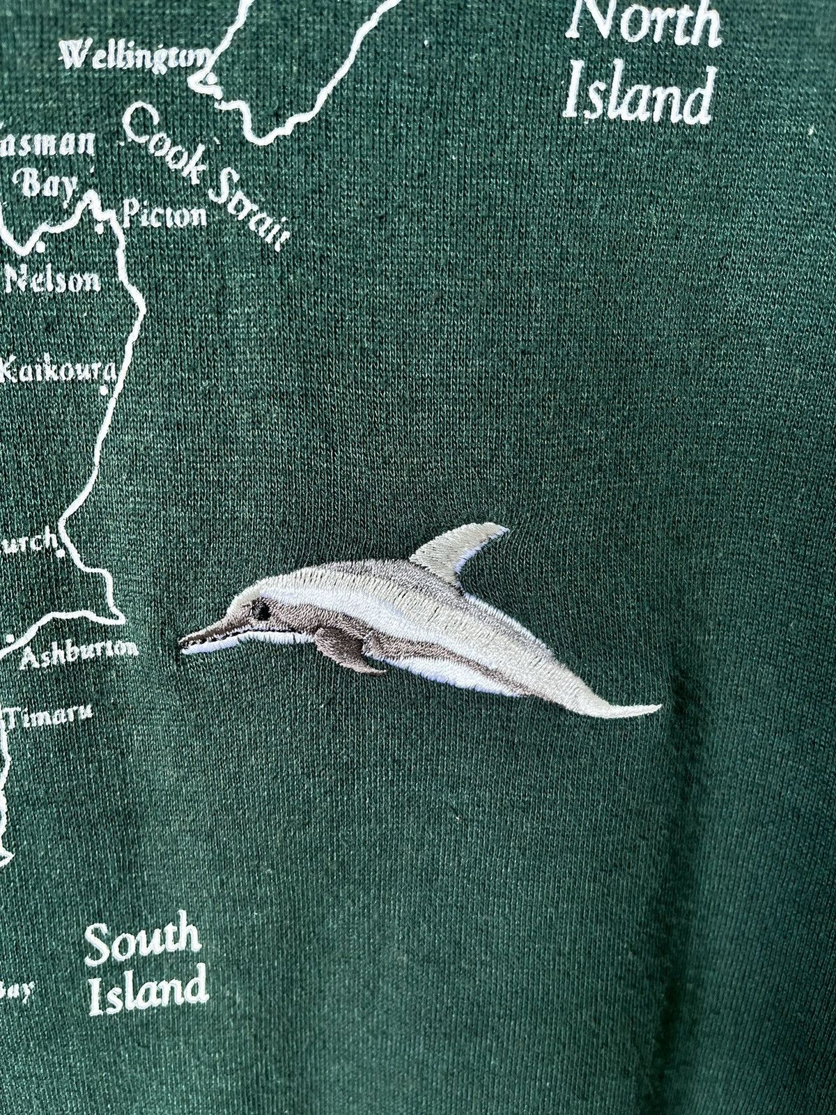 Vintage Vintage 80s New Zealand Map Sweatshirt Size US S / EU 44-46 / 1 - 5 Thumbnail