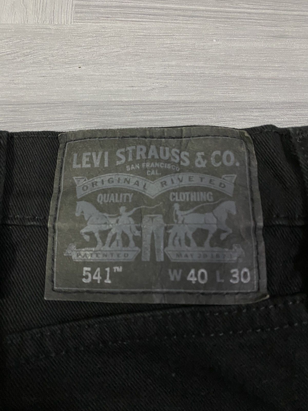 Levi's Black Levi's 541 Slim Fit jeans Size US 41 - 8 Thumbnail