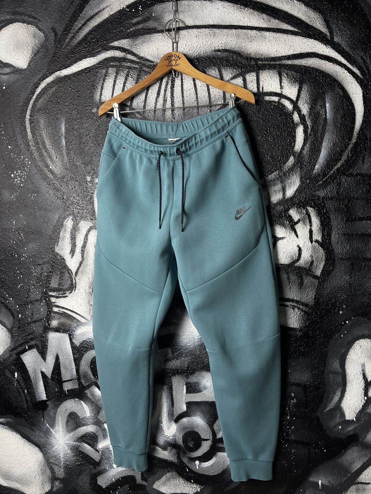 Nike Nike Tech Fleece Pants Men’s Size M Size US 32 / EU 48 - 1 Thumbnail