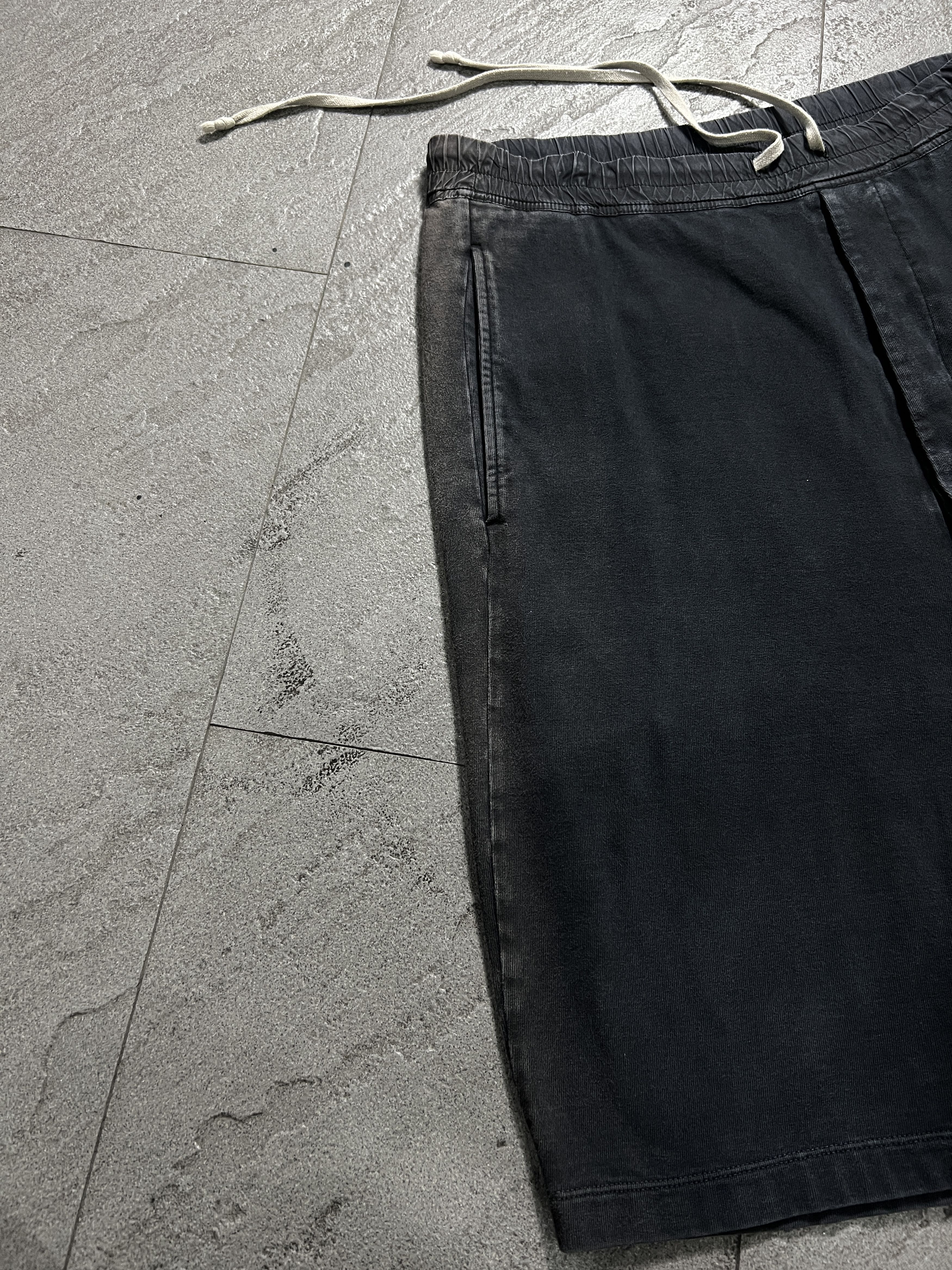 Rick Owens Drkshdw Rick Owens Drkshdw Memphis Pod Shorts Size US 36 / EU 52 - 5 Thumbnail