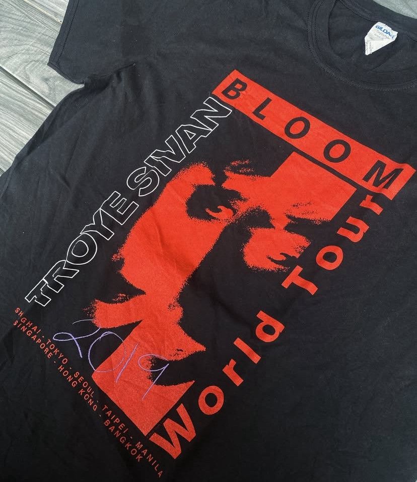 Gildan Troye sivan bloom world tour 2019 Asia tee Size US L / EU 52-54 / 3 - 3 Thumbnail
