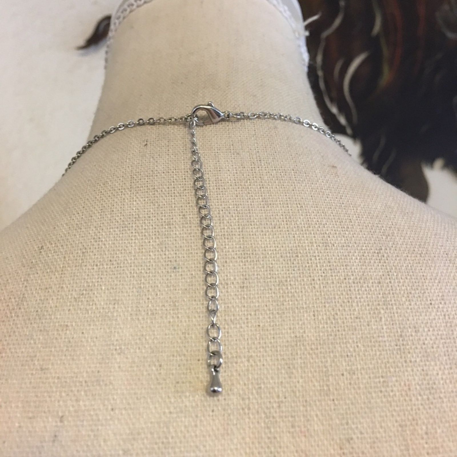 Jewelry Clear rhinestone rose pendant on chain necklace Size ONE SIZE - 5 Thumbnail