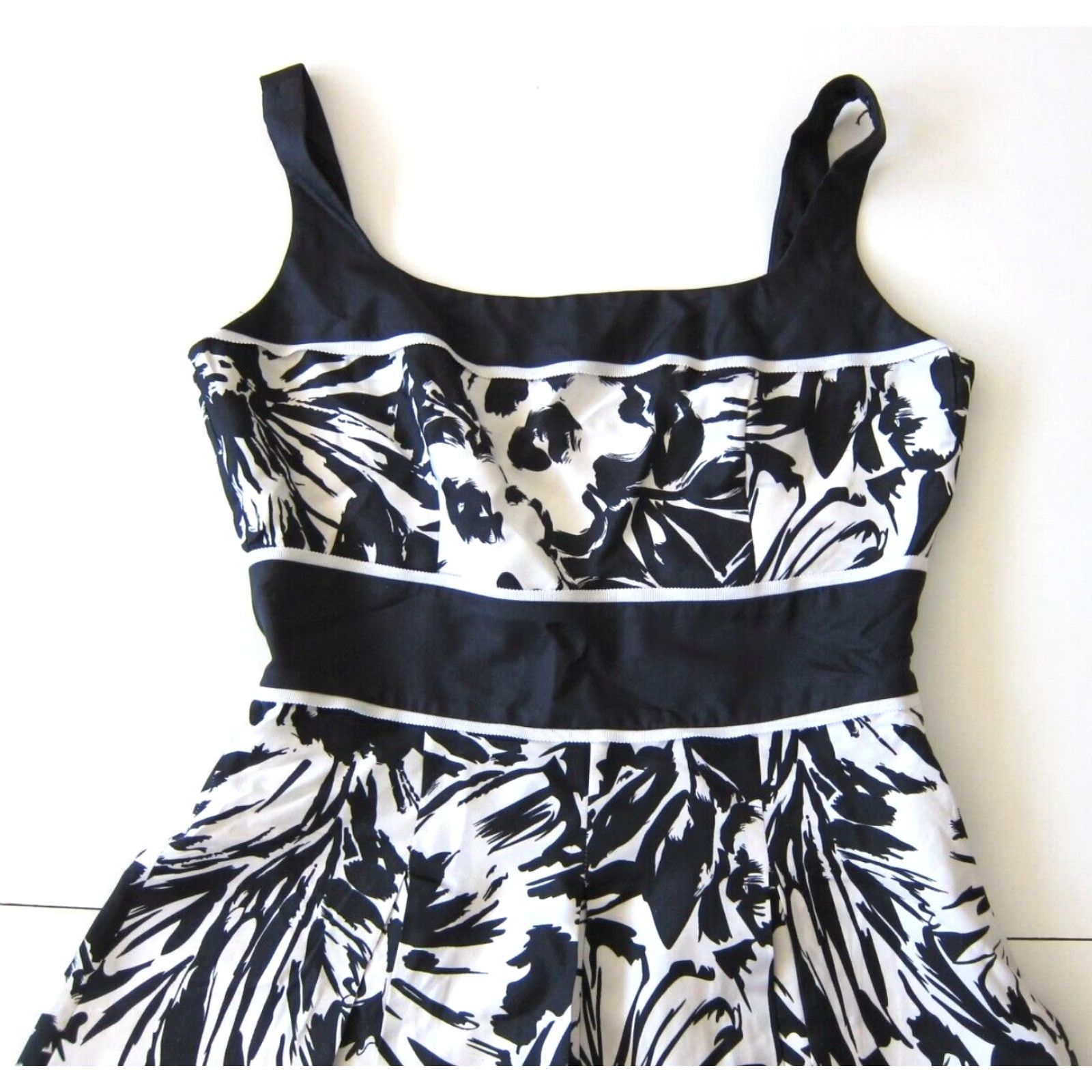 White House Black Market White House Black Market Floral Empire Jumper Tank Dress Women Size 0 Size XS / US 0-2 / IT 36-38 - 3 Thumbnail